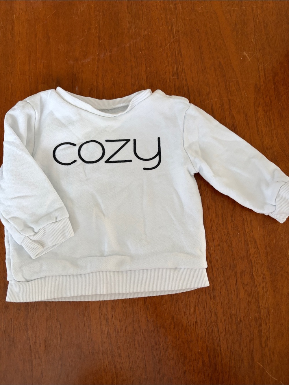 🍊5/$25 White Kids' Sweatshirt with 'COZY' Text size 6-12m